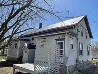 Thumbnail of metal roof photo